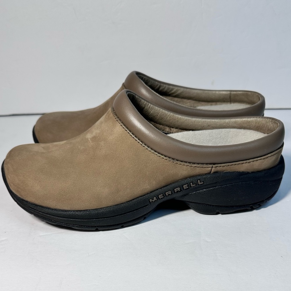 Women’s Merrell Tan Slip-On Clogs - Picture 3 of 7